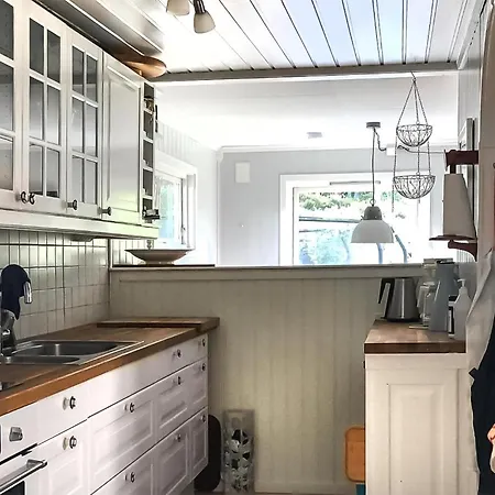Holiday home 5 Bedroom Lovely Home In Trogstad Omberg
